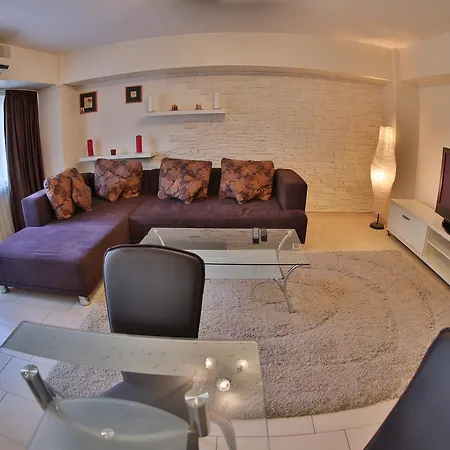 Dream Residence Decebal Apartment